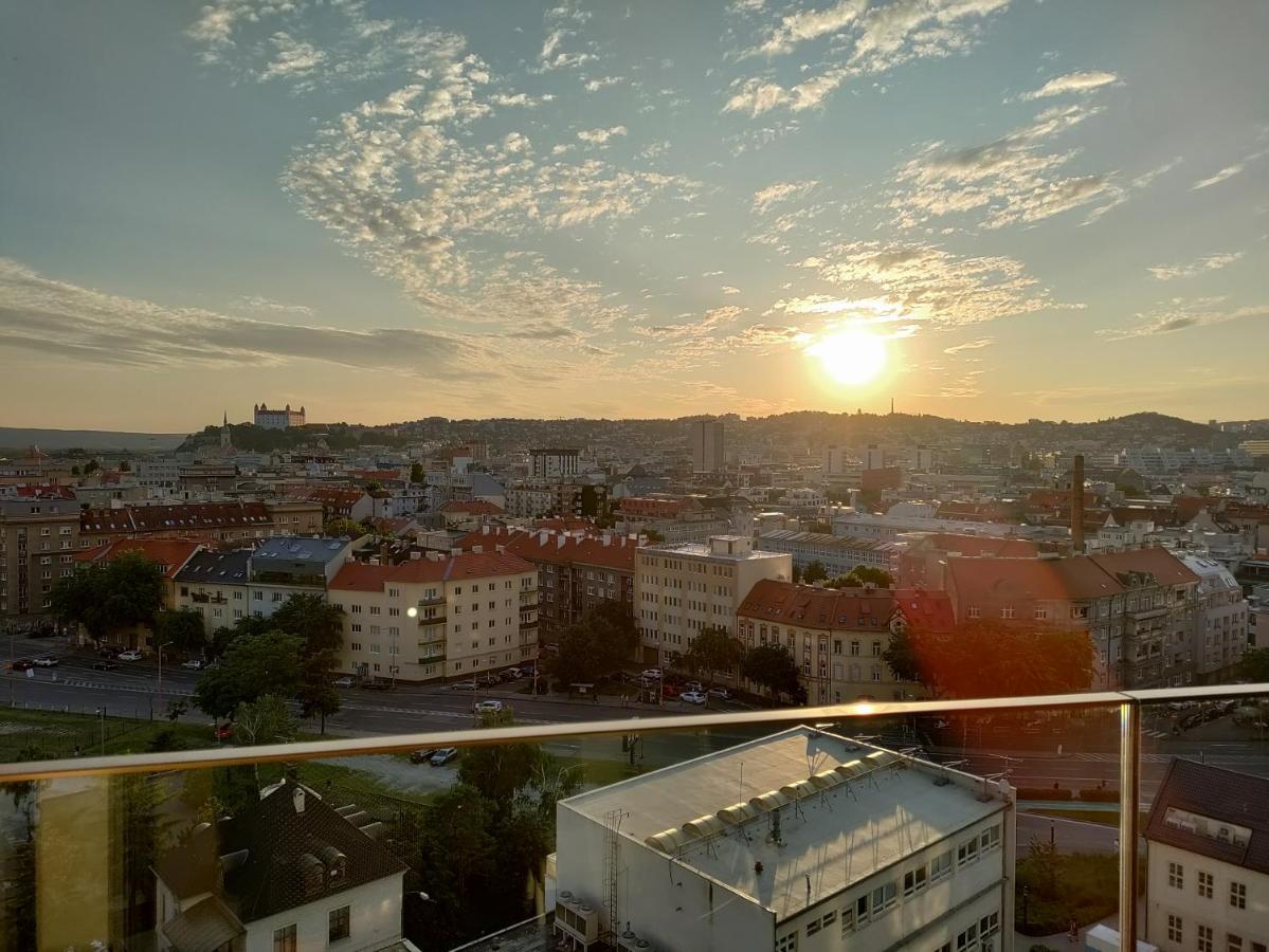 Cozy 2 Rooms Flat - Castle View Bratislava Eksteriør billede